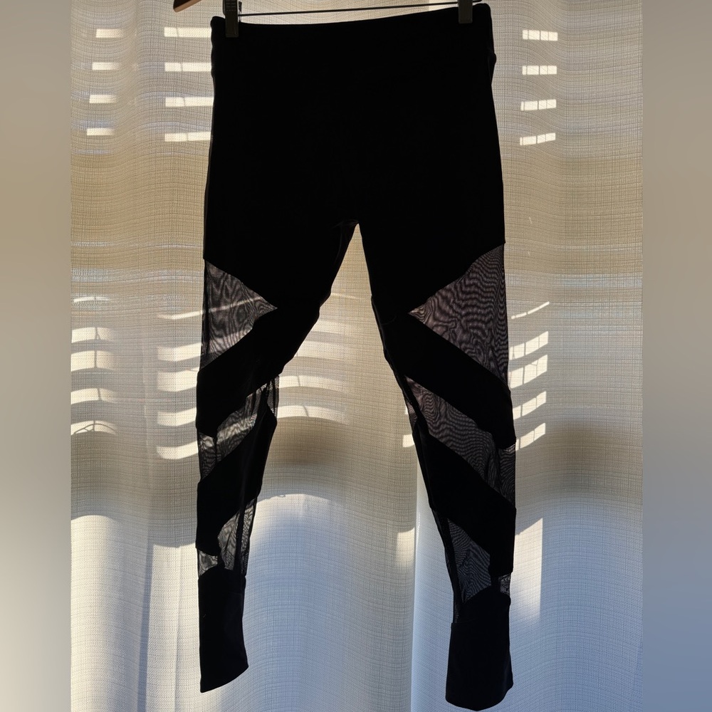 Jala clothing - workout / yoga leggings